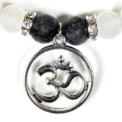 Bracelet Labradorite / Agate blanche avec om de gros thumb
