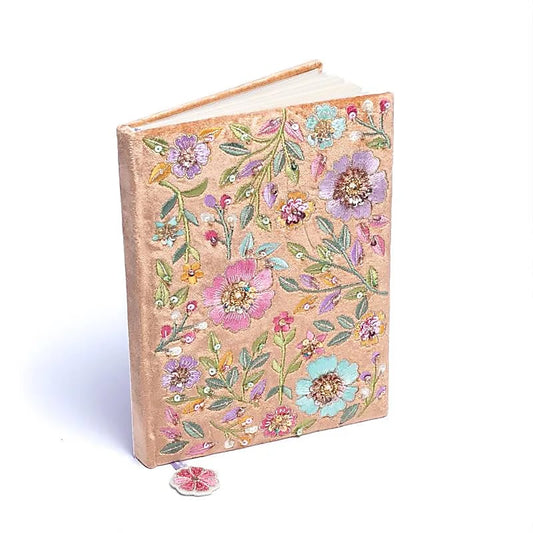 Notitieboek fluweel beige met bloemen