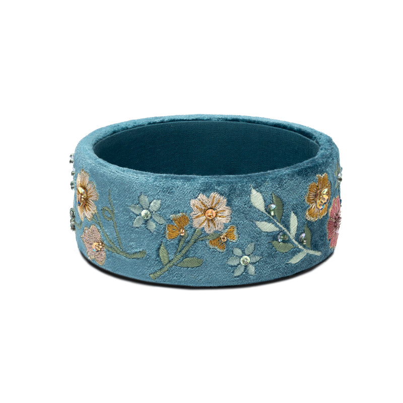 Ciotola in velluto blu con fiori all’ingrosso