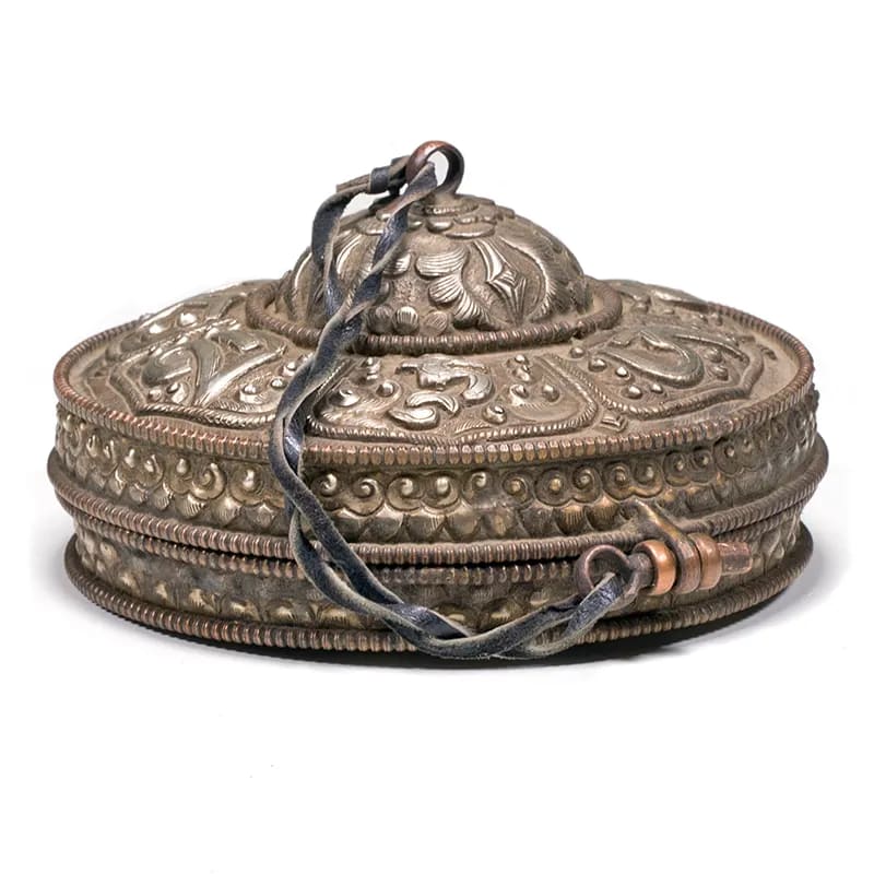 Tingsha meditation cymbals set in luxury casing