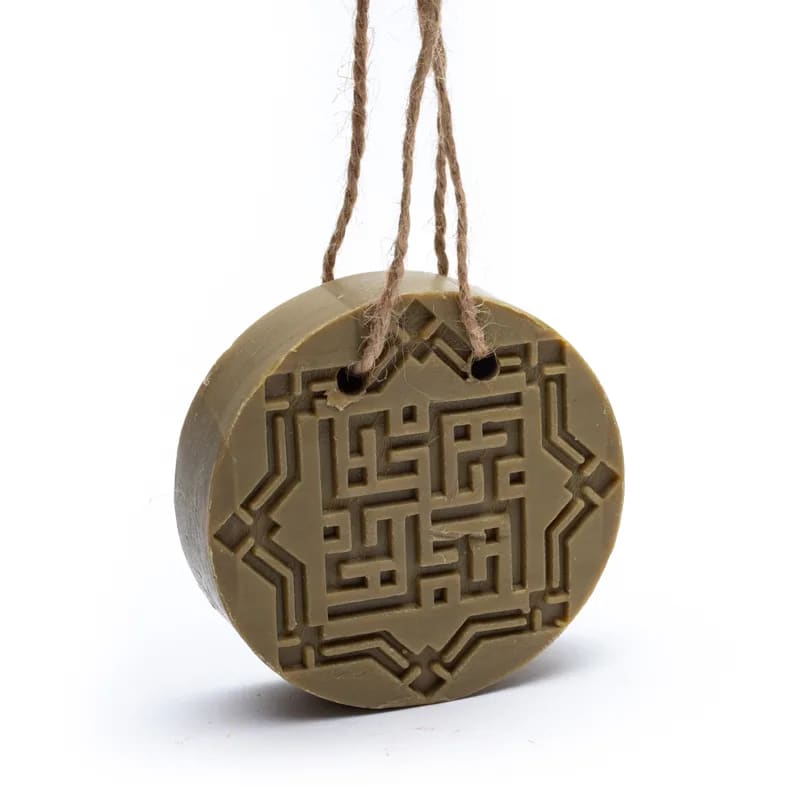 Najel jabón de hierbas de Alepo Ámbar/Oud con cordón