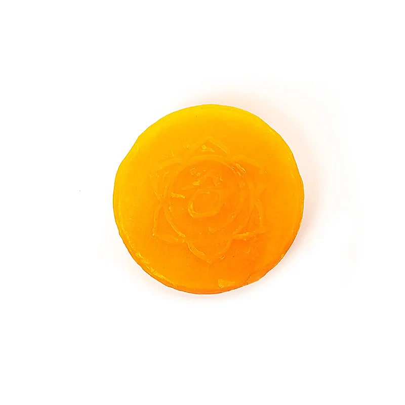 Holy Lama zeep sacraal chakra in palmblad
