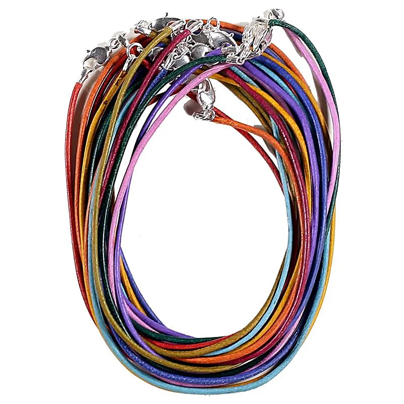 Collier en cuir avec fermoir à homard multicolore