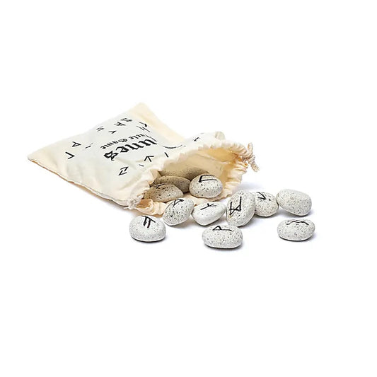 Gioco oracolo delle rune in ceramica in sacchetto di cotone