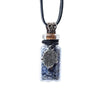 Geschenkflesje aan koord met lapis lazuli en khamsa