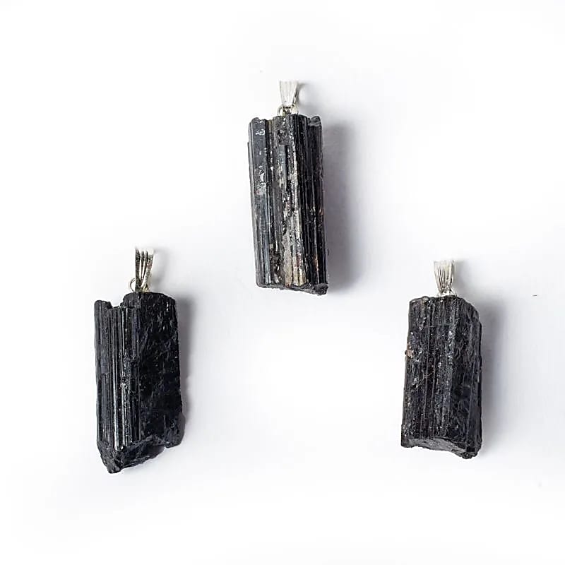 Colgante de Turmalina negra en bruto