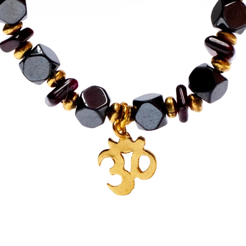 Bracelet Hémétite / Grenat facetté avec Om élastiqué